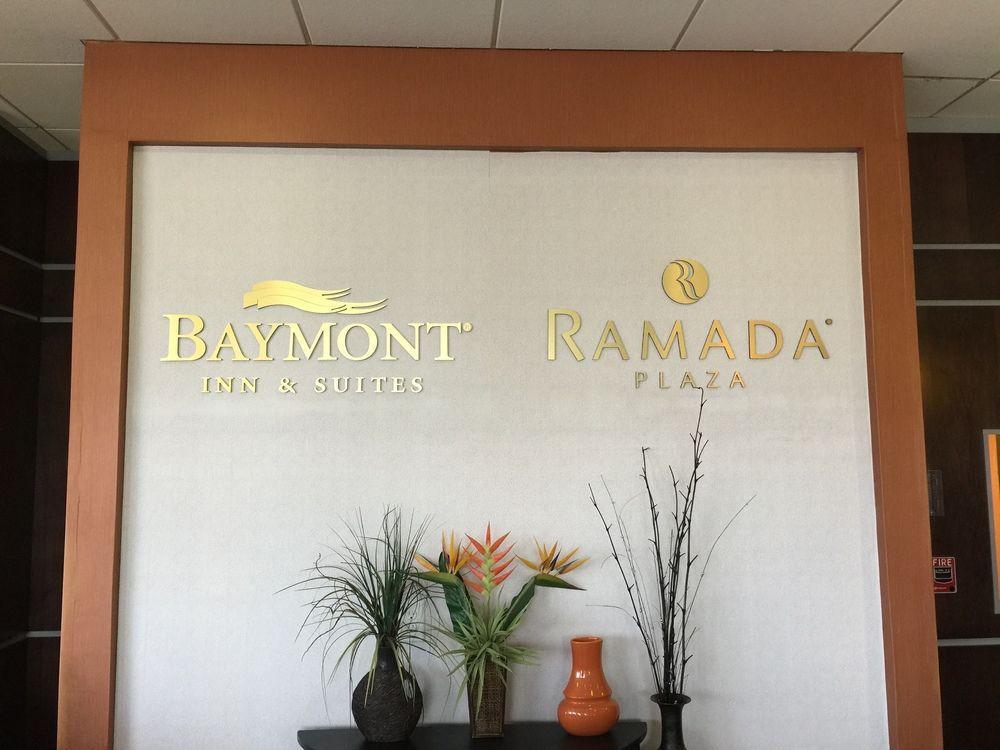 Baymont By Wyndham Fayetteville Fort Bragg Area Buitenkant foto