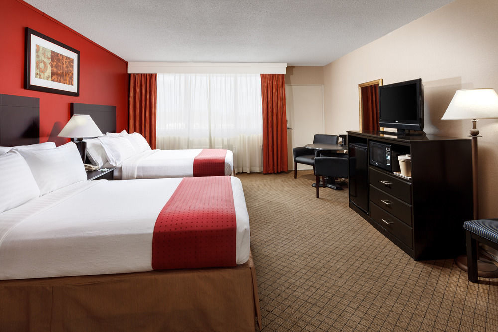 Baymont By Wyndham Fayetteville Fort Bragg Area Buitenkant foto
