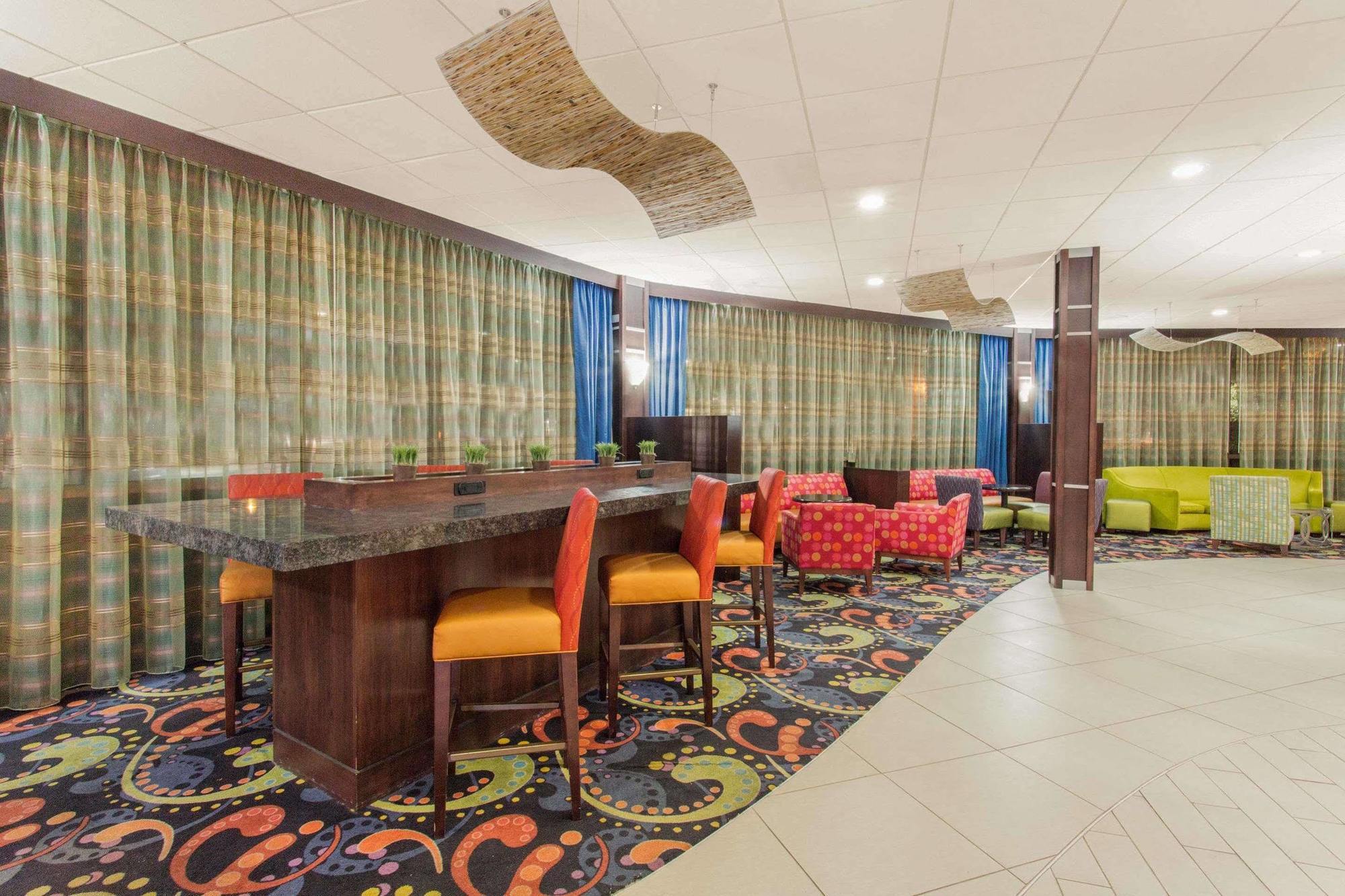 Baymont By Wyndham Fayetteville Fort Bragg Area Buitenkant foto